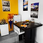 Guest house Le Cherche Midi D'hotes Avec Cuisine Equipee Grand Jardin Parking Securise Gratuit *