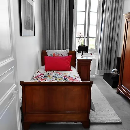 게스트하우스 Le Cherche Midi D'hotes Avec Cuisine Equipee Grand Jardin Parking Securise Gratuit *