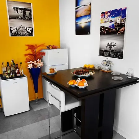 게스트하우스 Le Cherche Midi D'hotes Avec Cuisine Equipee Grand Jardin Parking Securise Gratuit *